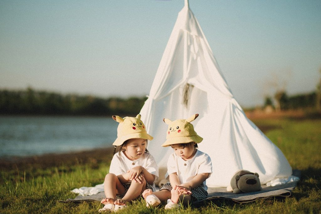 girls, baby, camping-6615582.jpg